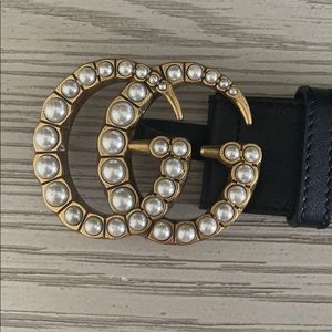 Gucci pearl belt